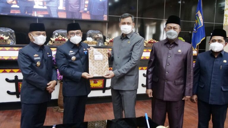 Ketua DPRD Kota Metro Pimpin Langsung Rapat Paripurna, Ini Penjelasan Tondi