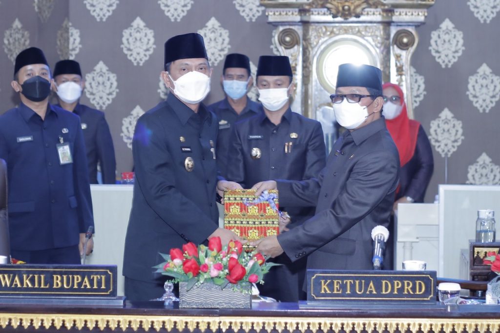 DPRD Way Kanan Gelar Rapat Paripurna Pengesahan Raperda Tentang Perubahan APBD TA 2021