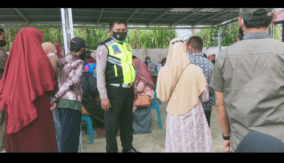 Antusias Warga Tinggi Ikuti Vaksinasi Merdeka Presisi Tahap 1 Di Puskesmas Sekincau