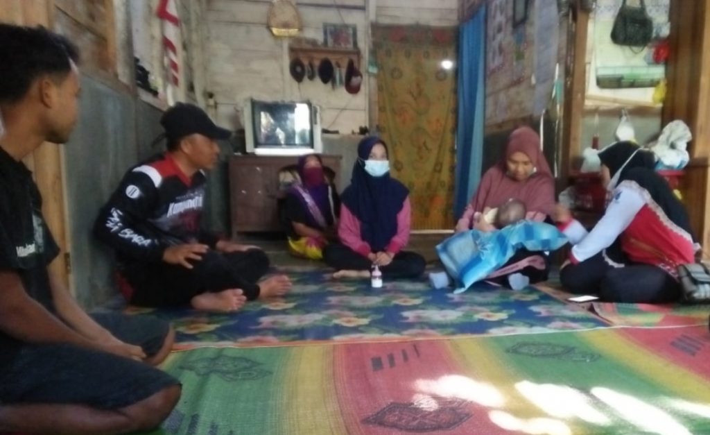 Bupati Parosil Jenguk Aulia Safitri Ibunda Aulia Ucapkan Terima Kasih.