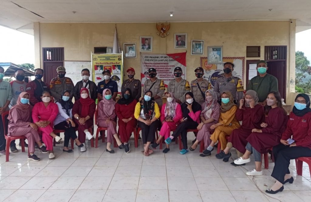 Camat Pagar Dewa M Yones : Herd Imunity Akan Segera Tercapai Antusias Warga Ikuti Vaksin Sangat Tinggi.