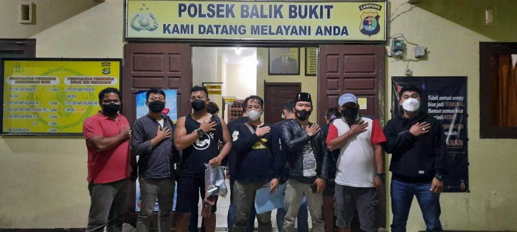 Diduga Gunakan Narkotika Jenis Sabu Gadis Muda Cantik Berambut  Pirang Dan Rekanya Diamankan Unit Reskrim Dan Tim UKL Polsek Balik Bukit Polres Lambar👇👇👇