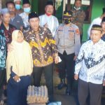 Bertakziah Ke Kediaman Alm.Kyai Purnomo Sidik Kedekatan Bupati Parosil Mabsus Dengan Warga Tambak Saja Sudah Terjalin Sejak Tahun 2004.