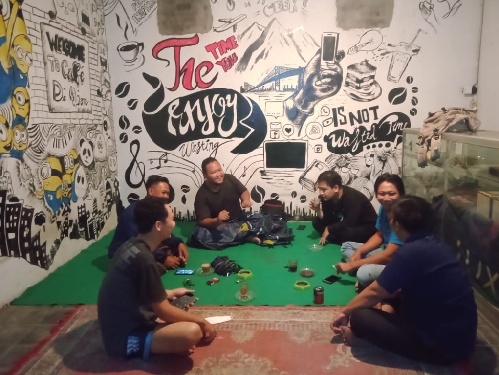 Pengurus DPC Partai Nasdem Bangsalsari Adakan Saresehan Pemuda dan Pedagang wilayah desa Bangsalsari