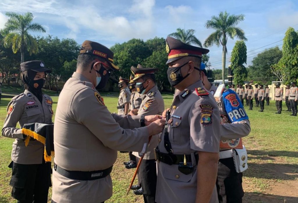 Polres Way Kanan Gelar Upacara Sertijab Kabagren, Kabagsumda dan Tiga Kapolsek Jajaran