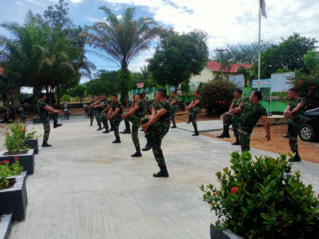 Danramil Dan Anggota Koramil 427-04/Bahuga Olah Raga Bersama