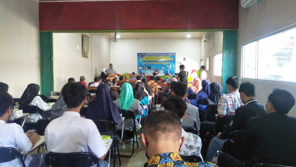 Ketua DPC AJOI Yon Fisoma, Harapkan Para Siswa-Siswi Bisa Menerapkan Ilmu Yang Di Dapat Dari Sosialisasi Ini