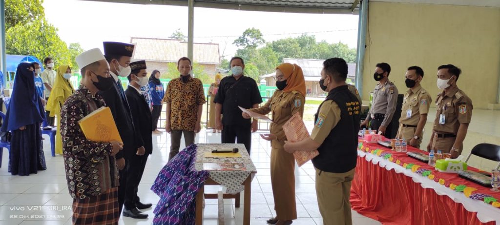 Serma Wardani Hadiri Pelantikan Aparatur Kampung Tanjung Raja Sakti