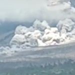 Gunung Semeru Kembali Mengalami Erupsi