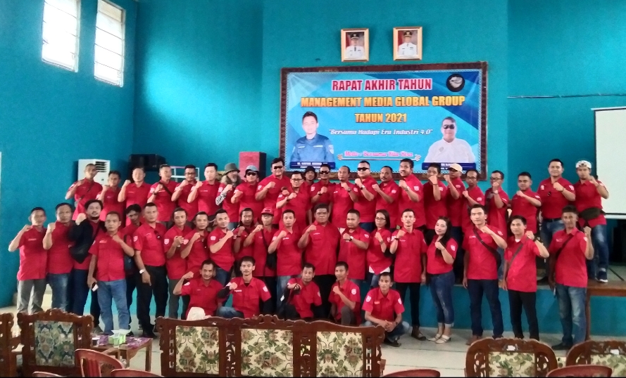 Rapat Ahir Tahun Media Global Group 2021 Mengusung Tema ” Bersama Hadapi Era Industri 4.0 “πππ