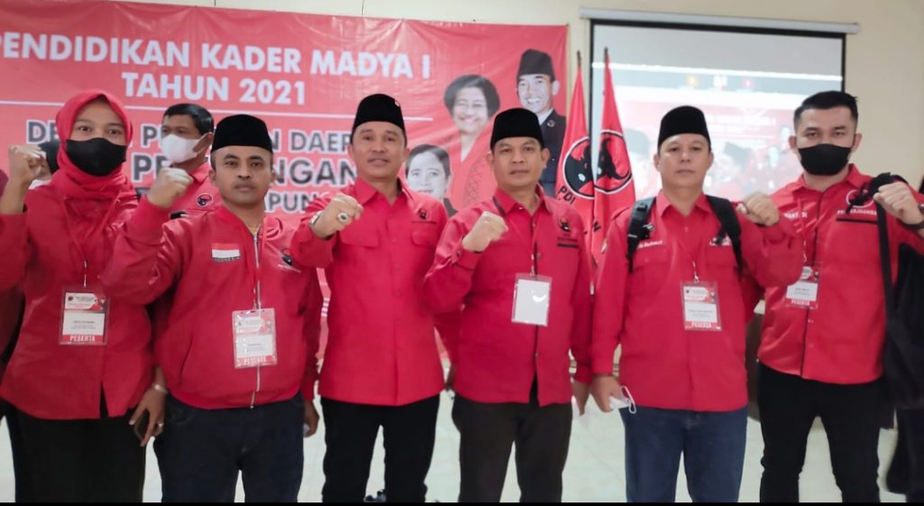 Bupati Lampung Barat Hi.Parosil Mabsus Hadiri Diklat Pendidikan Kader PDI Perjuangan Provinsi Lampung.