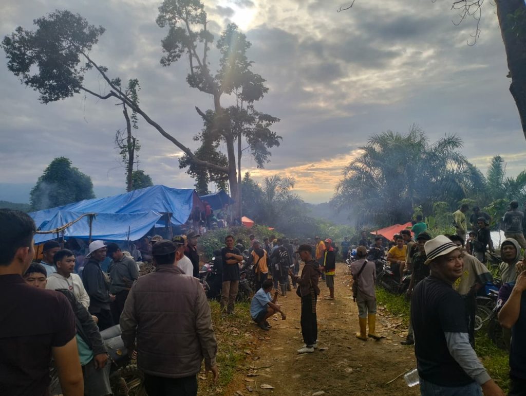 Polres Kaur Masih Berjaga ” Pendemo ASBS Dan FPWK Di Lokasi PT DSJ Sampai Kini Belum Bubar