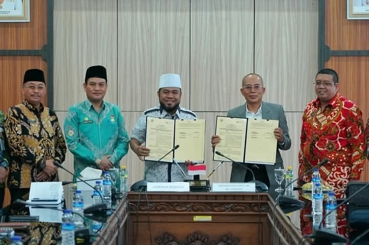 Gubernur Bengkulu H Helmi Hasan .SE MoU Dengan PT Globalasia Infrastructure Fund (GIF)