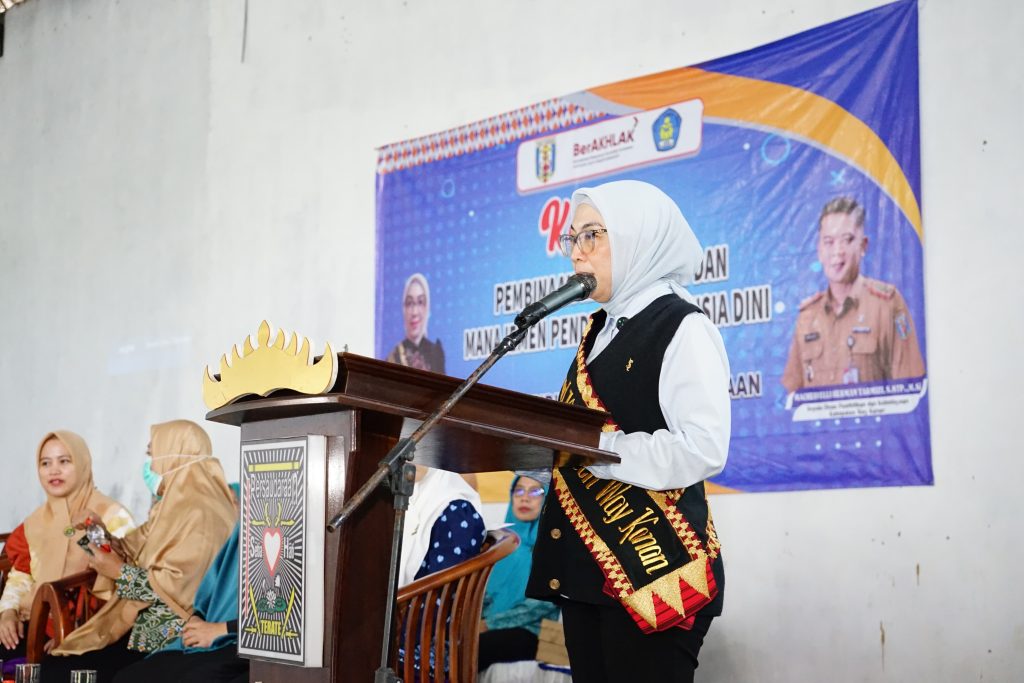 Bunda PAUD Ayu Asalasiyah Buka Kegiatan Pembinaan Kelembagaan dan Manajemen PAUD Th-2025