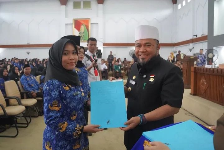 Pelantikan , Pengambilan Sumpah Dan Penyerahan Petikan Keputusan Gubernur Bengkulu.