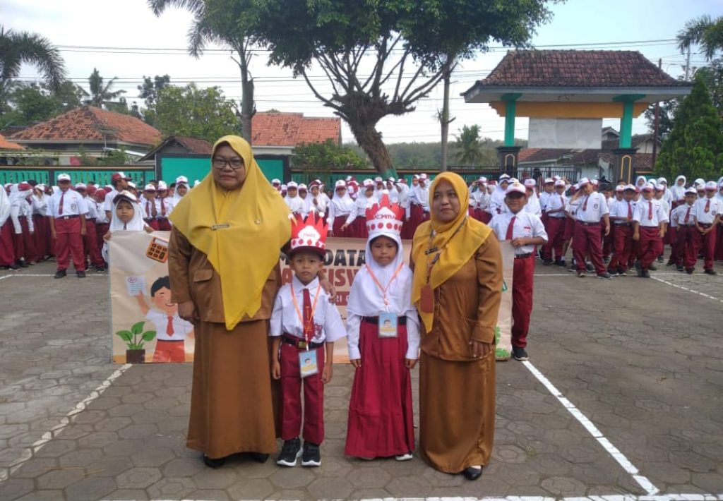 SDN Tugusari 02 Antusias Buka MPLS Tahun Ajaran 2025/2026