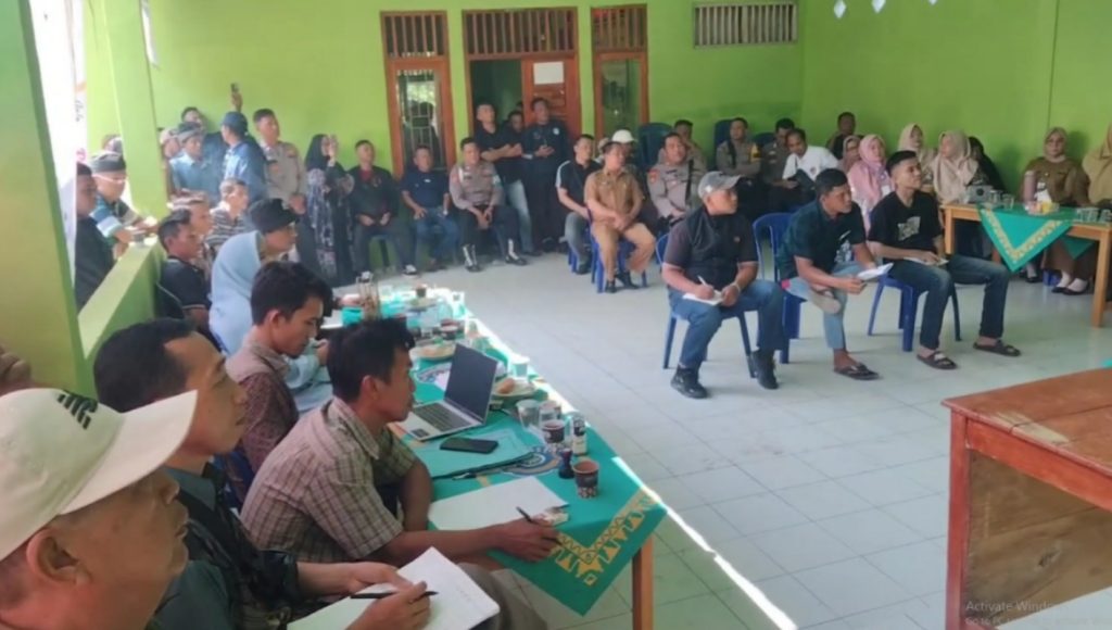 Kabag Ops Pimpin Apel Pengamanan Pemilihan Kepala Kampung Pergantian Antar Waktu (PAW) di Kasui