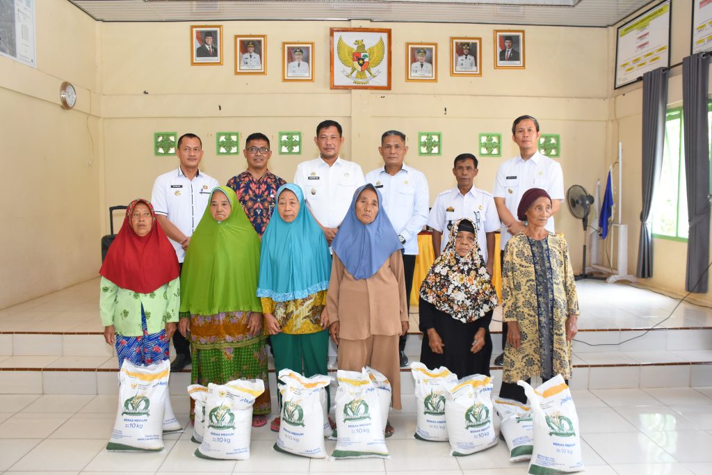 Wakil Bupati Tubaba Monitoring Distribusi Bantuan Pangan Beras Cadangan Pemerintah