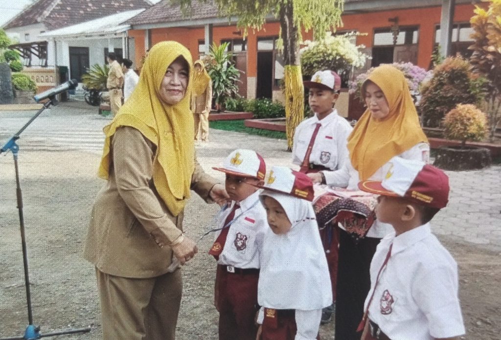 Masuki Tahun Ajaran Baru 2025/2026 SDN Karangsono 03 Buka MPLS Dengan Suasana Ceria