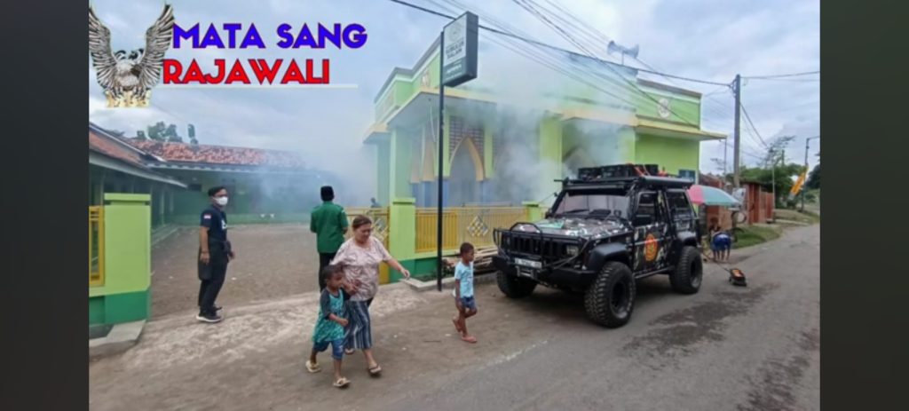 Gerak Cepat GP Ansor Jatim Lakukan Pemutusan Rantai Sarang Nyamuk Di Dusun Rambutan Bangsalsari