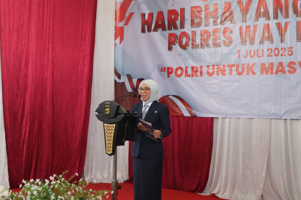 Bupati Ayu Asalasiyah Hadiri Upacara Peringatan Hari Bhayangkara Ke-79 Tahun 2025