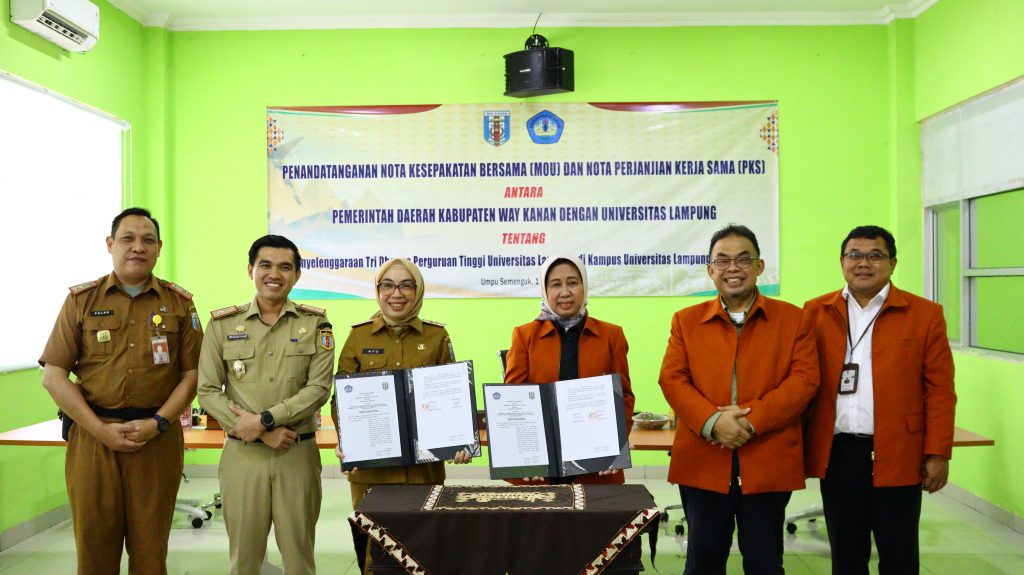 Pemkab Way Kanan dan Unila Teken MoU Perkuat Sinergi Pendidikan dan Pembangunan Daerah