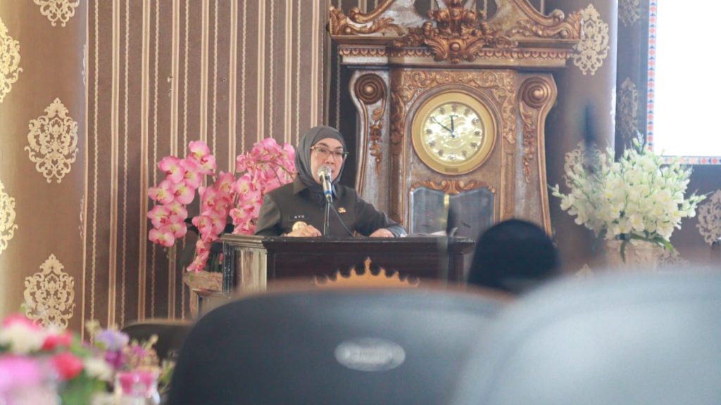 Bupati Ayu Asalasiyah Hadiri Rapat Paripurna DPRD Kabupaten Way Kanan Pengesahan Raperda Perubahan APBD 2025