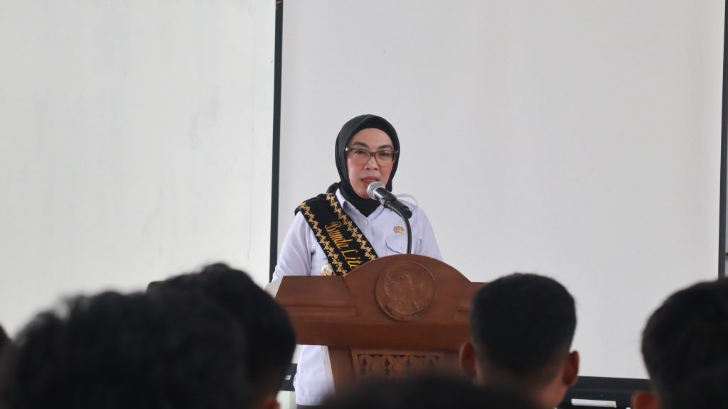 Komitmen Bupati Ayu Membangun Budaya Literasi Digital yang Berakar Pada Nilai Lokal