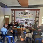 Sertu Didik Taufik Ikuti Kegiatan Sosialisasi Pencegahan Kebakaran Hutan (PKH) di Kampung Serupa Indah