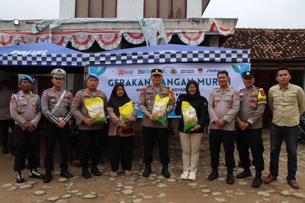 Polres Way Kanan Ajak Warga Manfaatkan Gerakan Pangan Murah di Pasar Blambangan Umpu