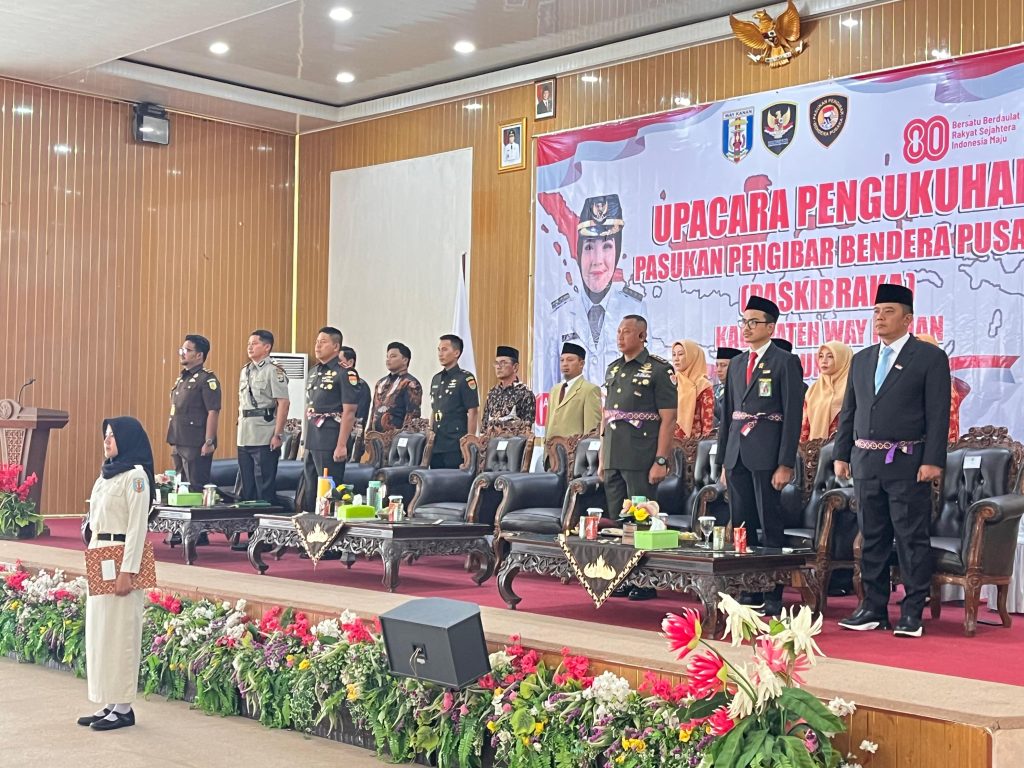 Letkol Arm Sigit Windarto, S.Sos.,M.Han Hadiri Upacara Pengukuhan Paskibraka Kabupaten Way Kanan