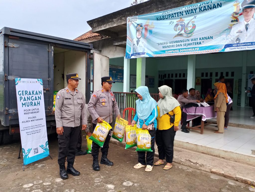 Polres Way Kanan Gelar Gerakan Pangan Murah di Balai Kampung Donomulyo