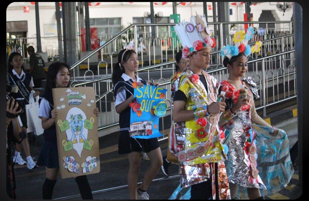 PT KAI & Tarakanita Solo Baru Gelar Aksi Peduli Lingkungan