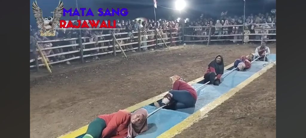 Gebrak UMKM Dan Desa Wisata! Pemdes Tugusari Buka Lomba Tarik Tambang Se Jawa Timur HUT RI 80