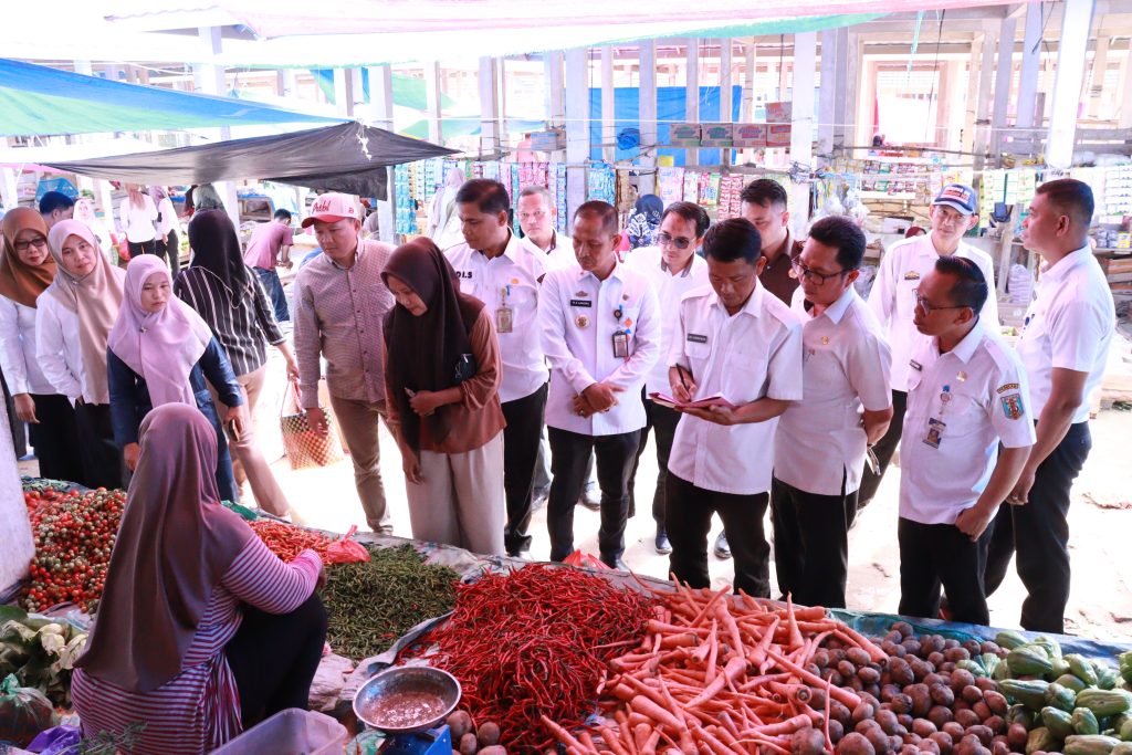 Cegah Inflasi, Pemkab Way Kanan Laksanakan Sidak dan Operasi Pasar Murah Beras SPHP