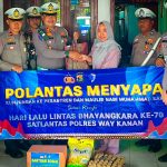 Hari Lalu Lintas Bhayangkara Ke-70, Kasat Lantas Gelar Bansos dan Anjangsana di Kediaman Alm. Ipda Rutaman