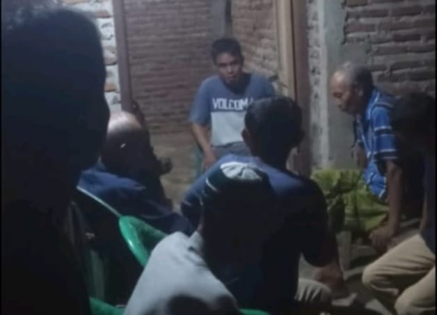 Diduga Oknum Ketua BPD Main Serong Dengan Wanita Lain, Warga Tuntut Mundur Dari Jabatannya