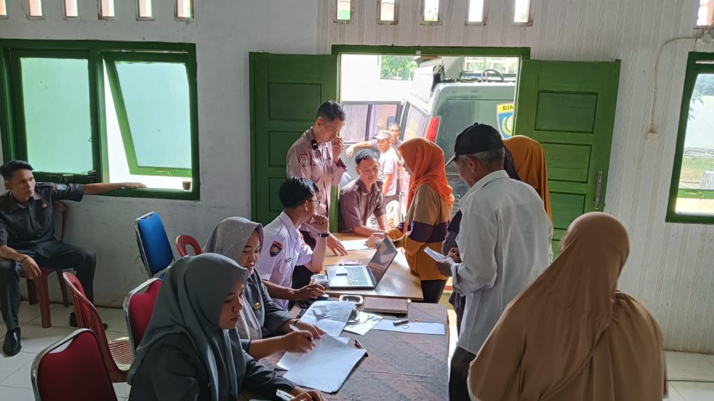 Dukung Stabilisasi Harga Pangan, Polres Way Kanan Gelar GPM di Kampung Negeri Bumi Putera