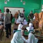 Kapolsek Blambangan Umpu Monitoring Pembagian MBG di SDN 2 Negeri Baru