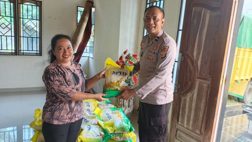 Polsek Buay Bahuga Gelar GPM, Warga Punjul Agung dan Lebung Lawe Antusias Sambut Beras Murah
