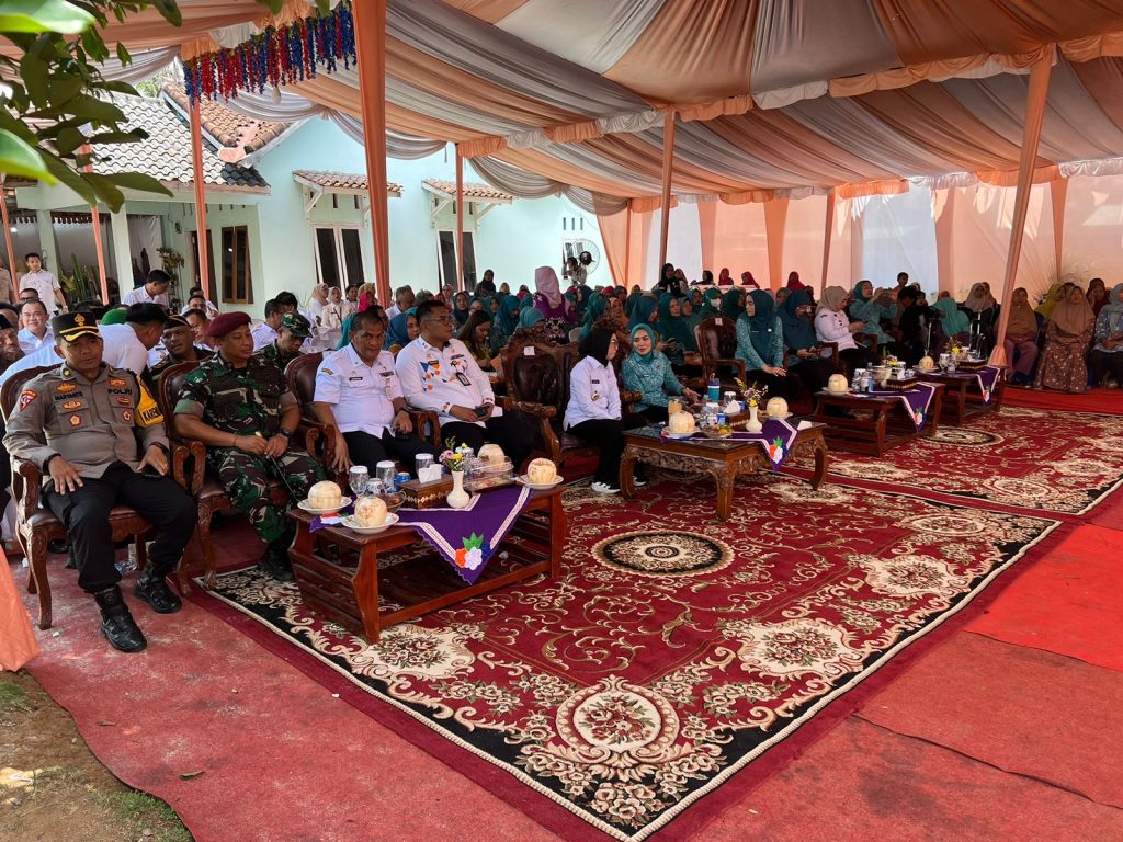 Ketua TP PKK Provinsi Lampung Kunker di Negeri Baru, Polres Way Kanan Lakukan Pam dan Himbauan Kamtibmas