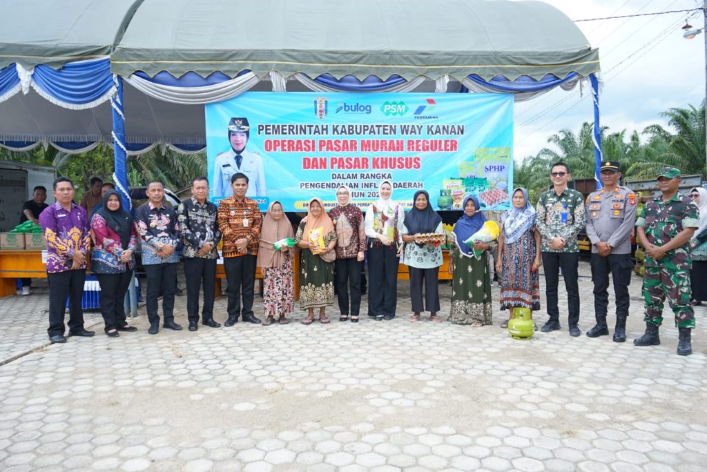 Cegah Inflasi, Pemkab Way Kanan Gelar Pasar Murah di Masjid Al-Hidayah Kampung Giri Harjo