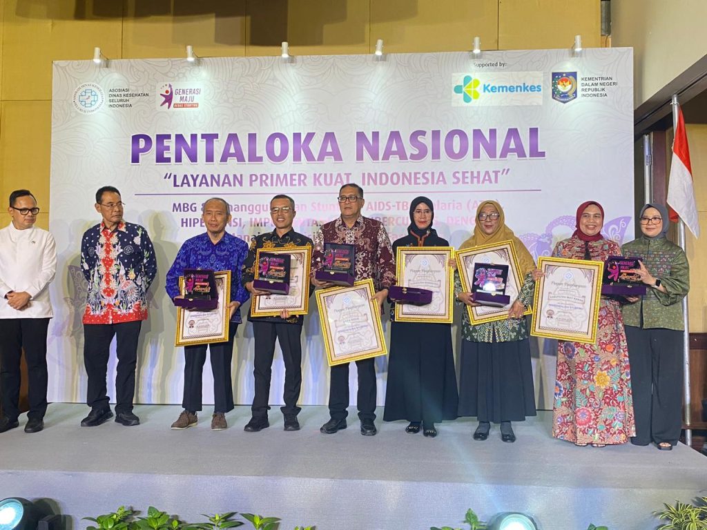 Komitmen Tekan Stunting, Way Kanan Dianugrahi Penghargaan Nasional ADINKES Award 2025