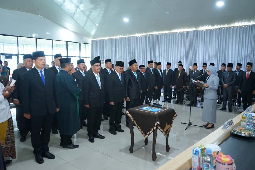 Bupati Way Kanan Lantik Pejabat Pimpinan Tinggi Pratama dan Jabatan Fungsional