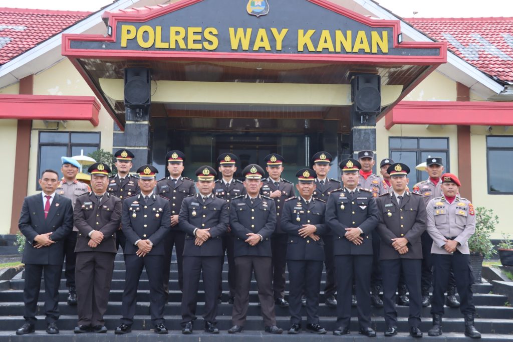 Polres Way Kanan Gelar Upacara Peringatan Hari Pahlawan Tahun 2025