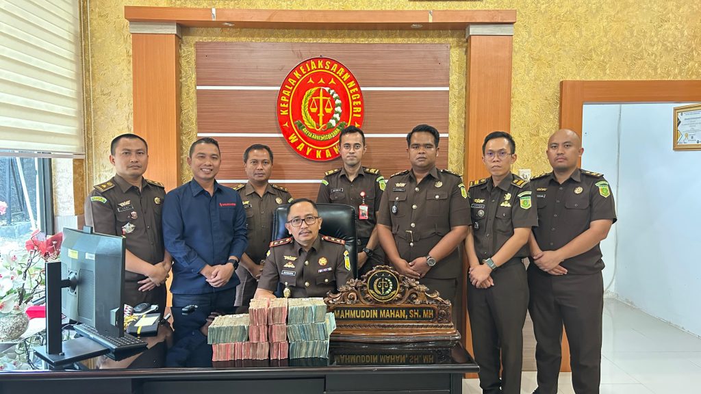 Kepala Kejari Way Kanan Apresiasi Penitipan Uang Kerugian Negara Rp 600 Juta dari Tersangka Kasus SPAM