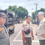 Tertibkan Hewan Ternak Di Kecamatan Kinal Plt Kasat Pol PP Budi Sastra Terjun Langsung