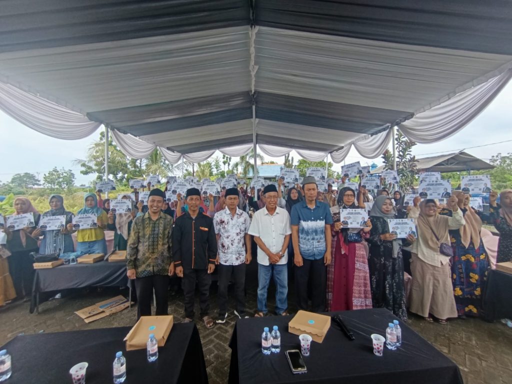 Komitmen H. Deni Prasetya Dukung Pendidikan Anak Bangsa, Salurkan Beasiswa PIP untuk Siswa Madrasah
