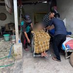 TKSK Kencong Disorot Usai Absen Dampingi Warga Paseban Terima Bantuan Kursi Roda