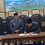 Empat OPD Resmi Dimerger, DPRD Pesisir Barat Sahkan Tiga Perda Baru